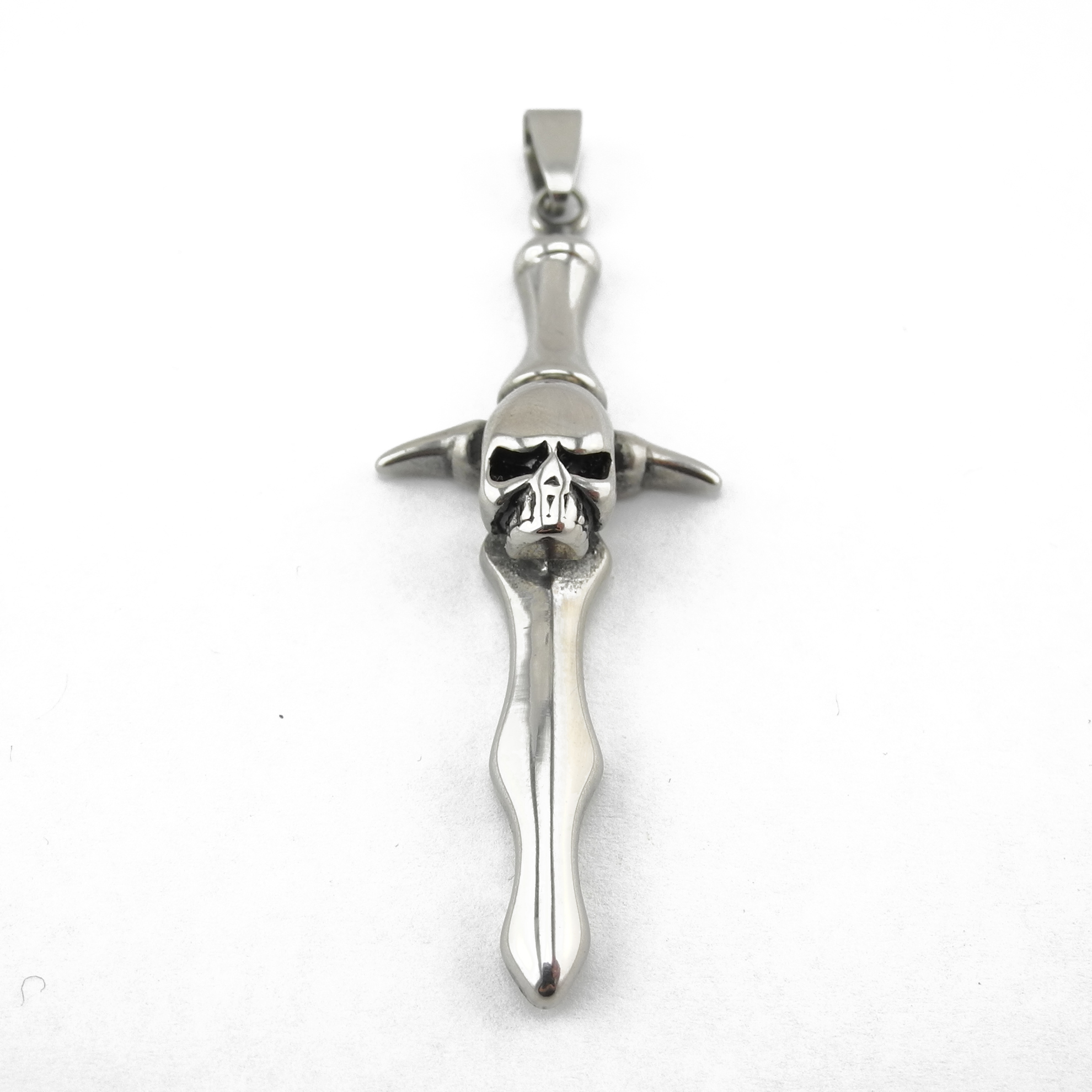 Подвеска-кулон SWORD WITH SKULLS, 65х25х9 мм.
